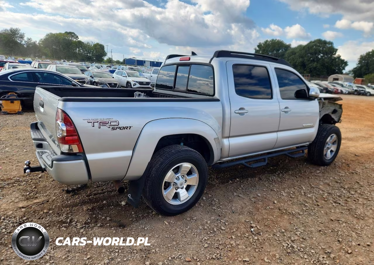 2013 Toyota Tacoma V6 VIN:5TFLU4EN2DX079522 - 3