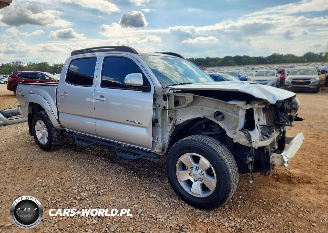 2013 Toyota Tacoma V6 VIN:5TFLU4EN2DX079522 - 4