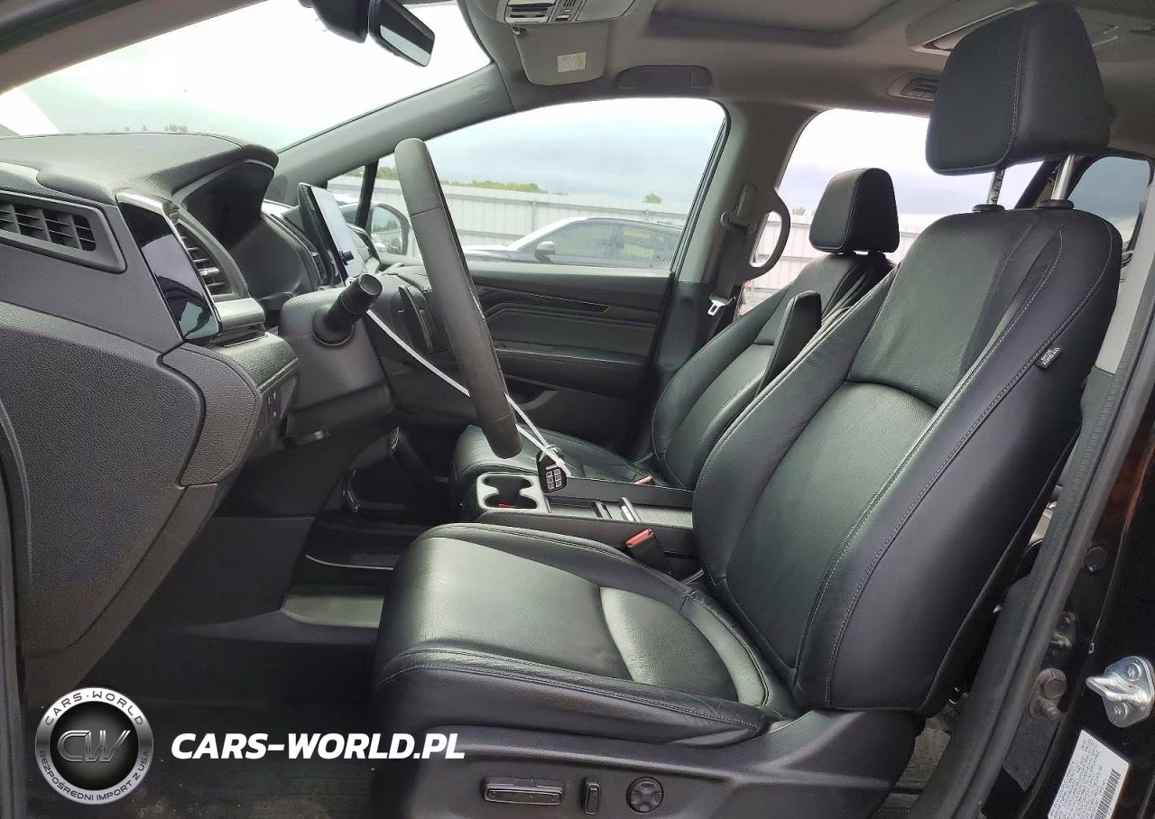 2023 Honda Odyssey Touring VIN:5FNRL6H86PB012841 - 7