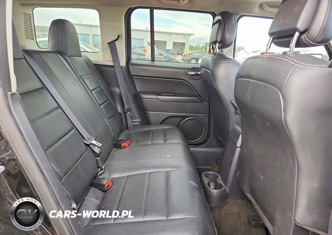 2016 Jeep Patriot Latitude VIN:1C4NJPFA9GD519269 - 10