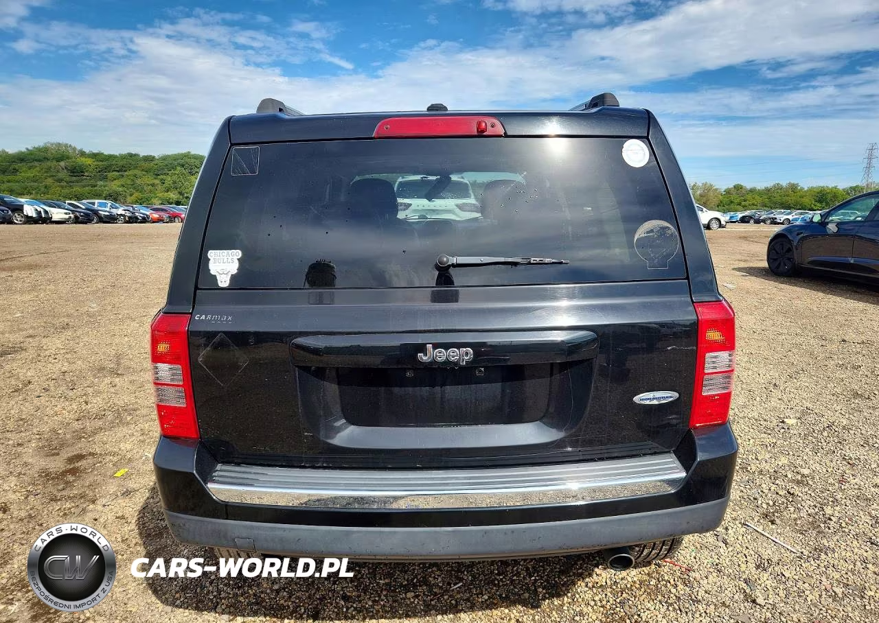 2016 Jeep Patriot Latitude VIN:1C4NJPFA9GD519269 - 6