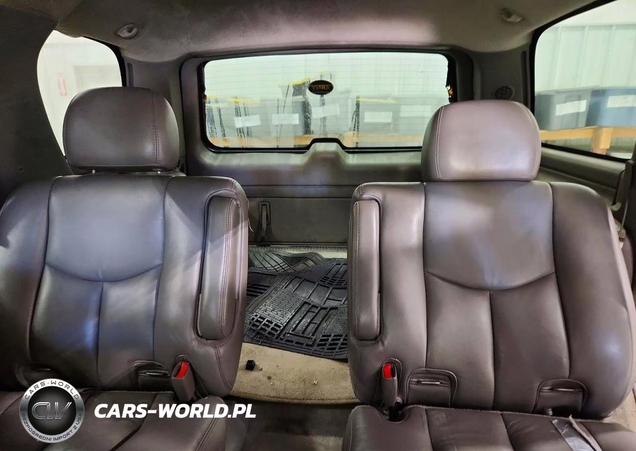 2005 Chevrolet Tahoe K1500 VIN:1GNEK13Z95R229805 - 10