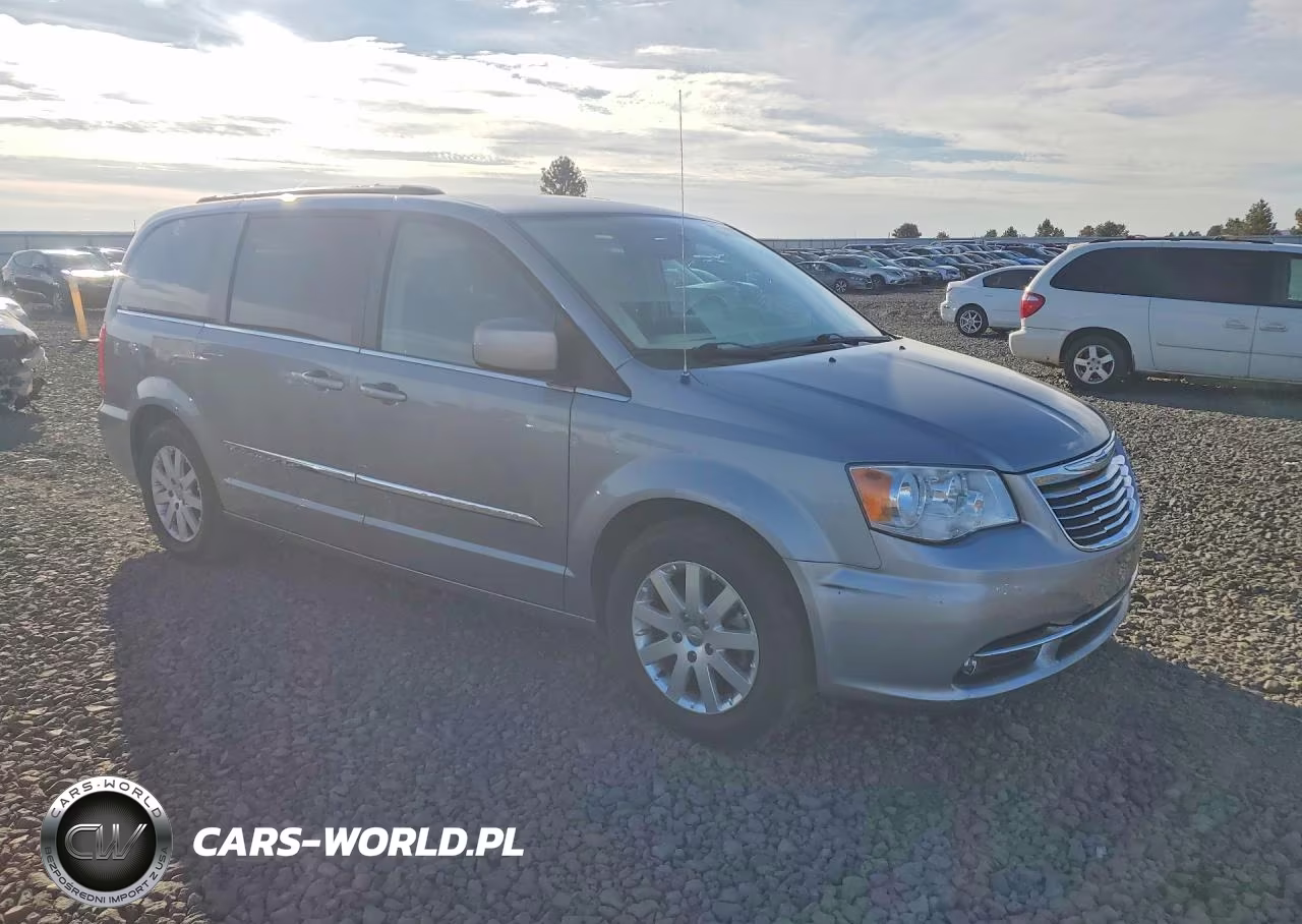 2015 Chrysler Town & Country Touring VIN:2C4RC1BG3FR696026 - 4