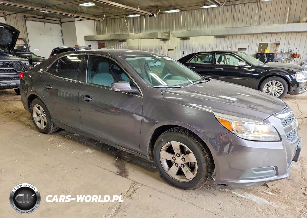 2013 Chevrolet Malibu 1Lt VIN:1G11C5SAXDF220272 - 4