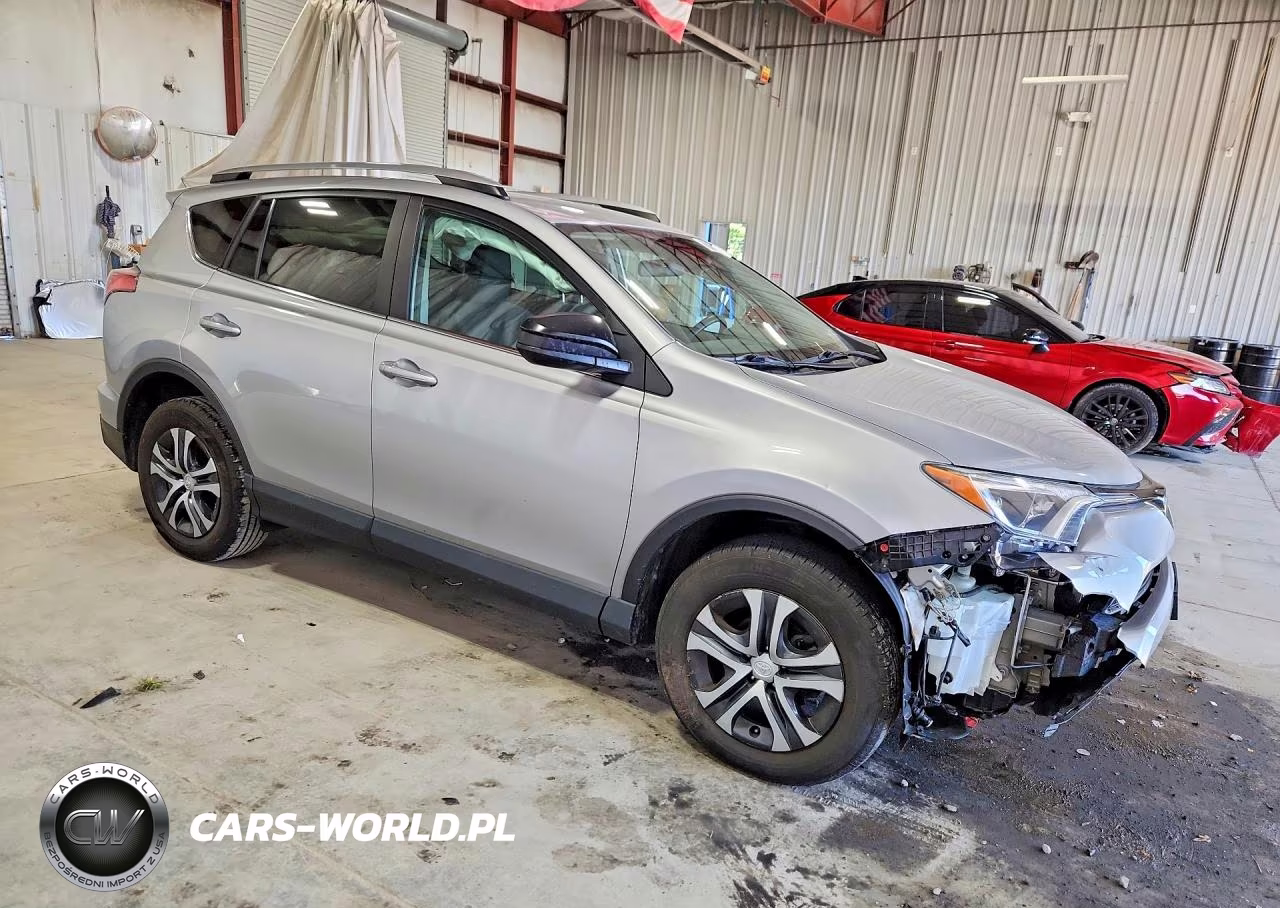 2017 Toyota Rav4 Le VIN:2T3BFREV5HW604649 - 4