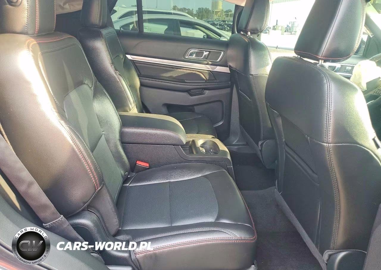 2018 Ford Explorer Sport VIN:1FM5K8GT8JGB88513 - 11