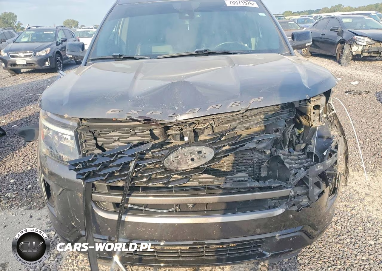 2018 Ford Explorer Sport VIN:1FM5K8GT8JGB88513 - 12