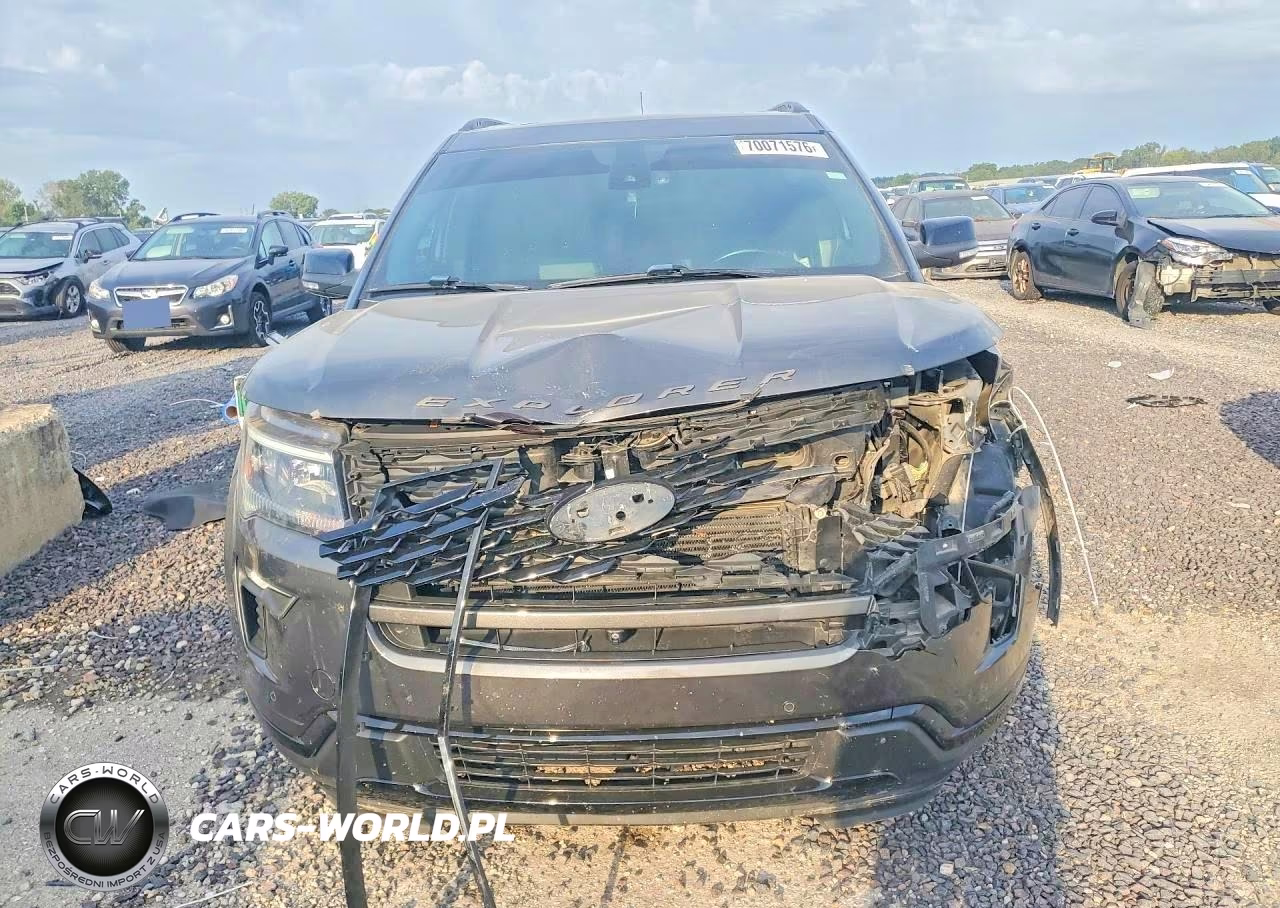 2018 Ford Explorer Sport VIN:1FM5K8GT8JGB88513 - 5