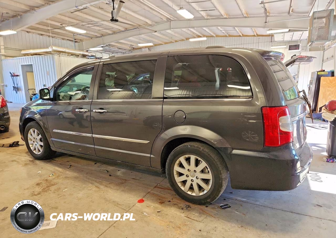 2016 Chrysler Town & Country Limited Platinum VIN:2C4RC1GG8GR174700 - 2