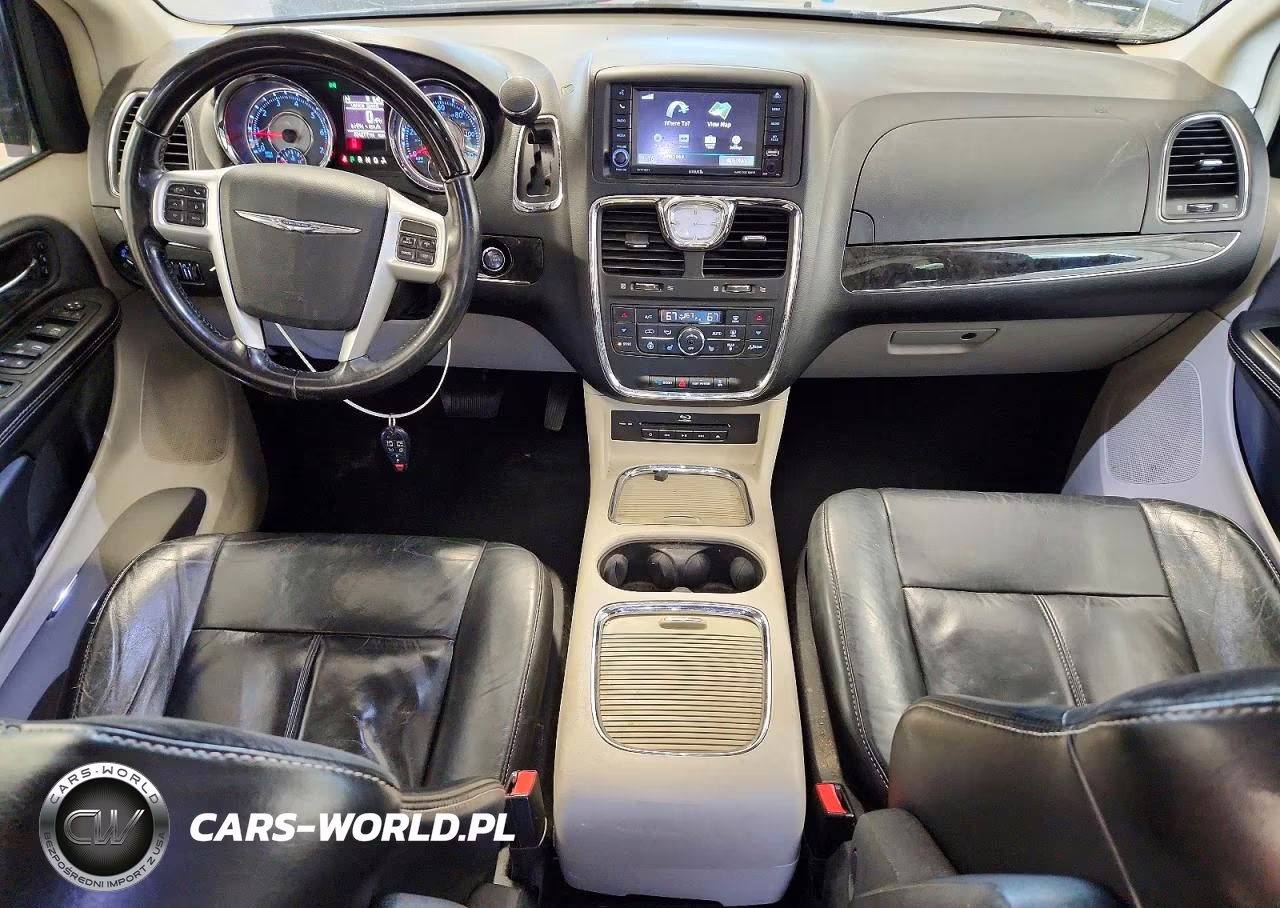 2016 Chrysler Town & Country Limited Platinum VIN:2C4RC1GG8GR174700 - 8
