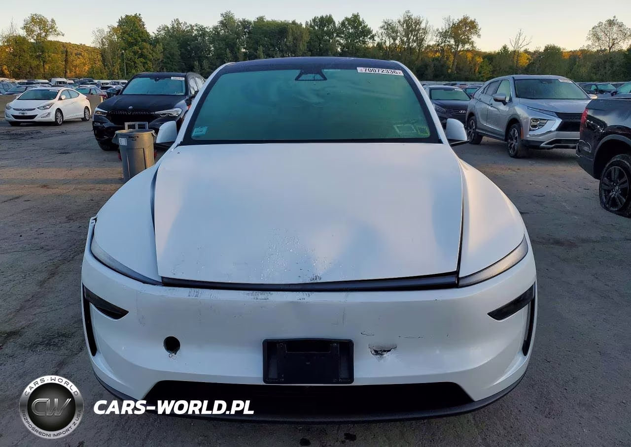 2026 Tesla Model Y VIN:7SAYGDEE5TA731667 - 5