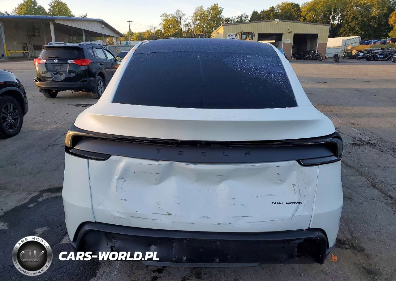 2026 Tesla Model Y VIN:7SAYGDEE5TA731667 - 6