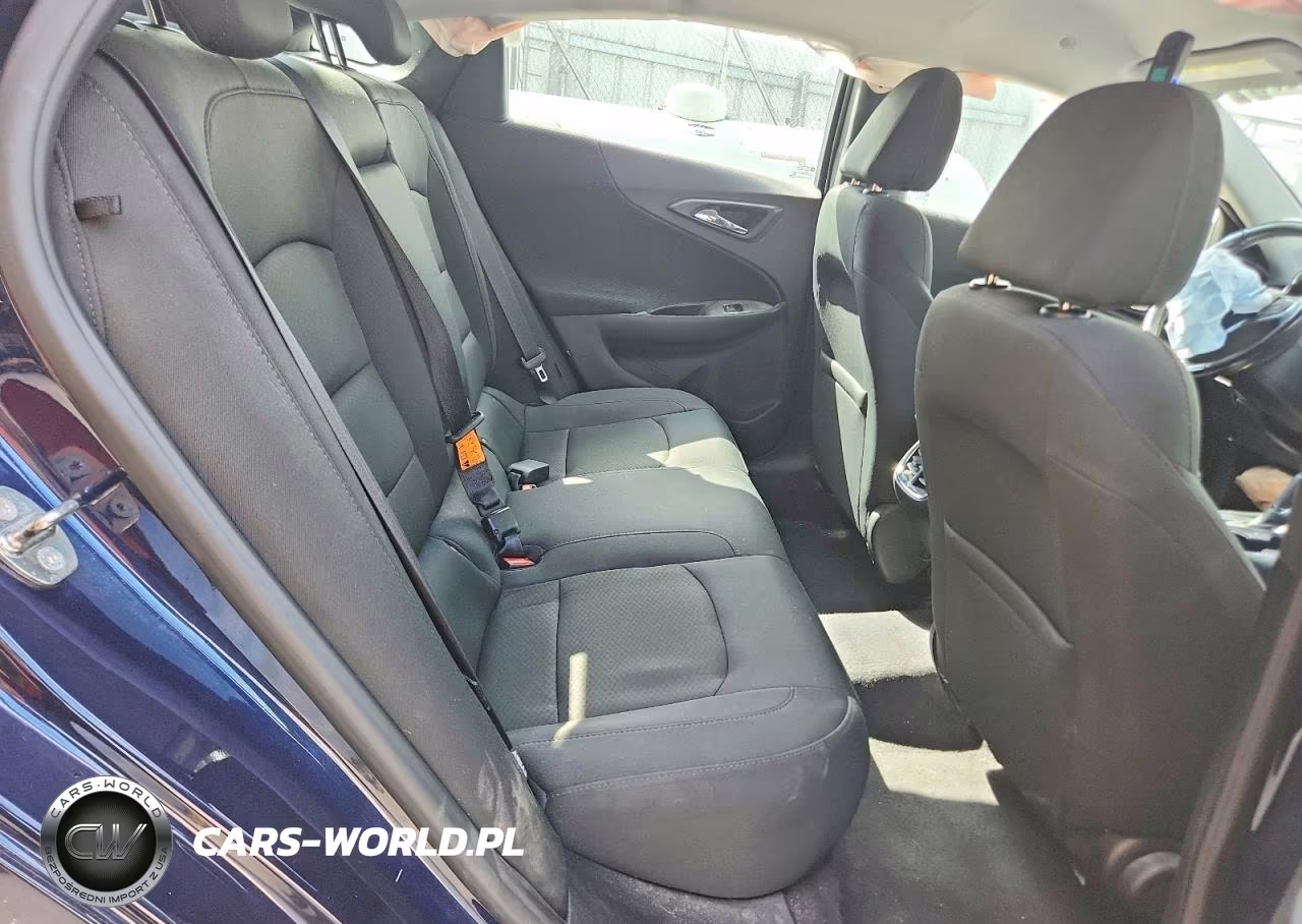 2017 Chevrolet Malibu Lt VIN:1G1ZE5ST3HF137870 - 10