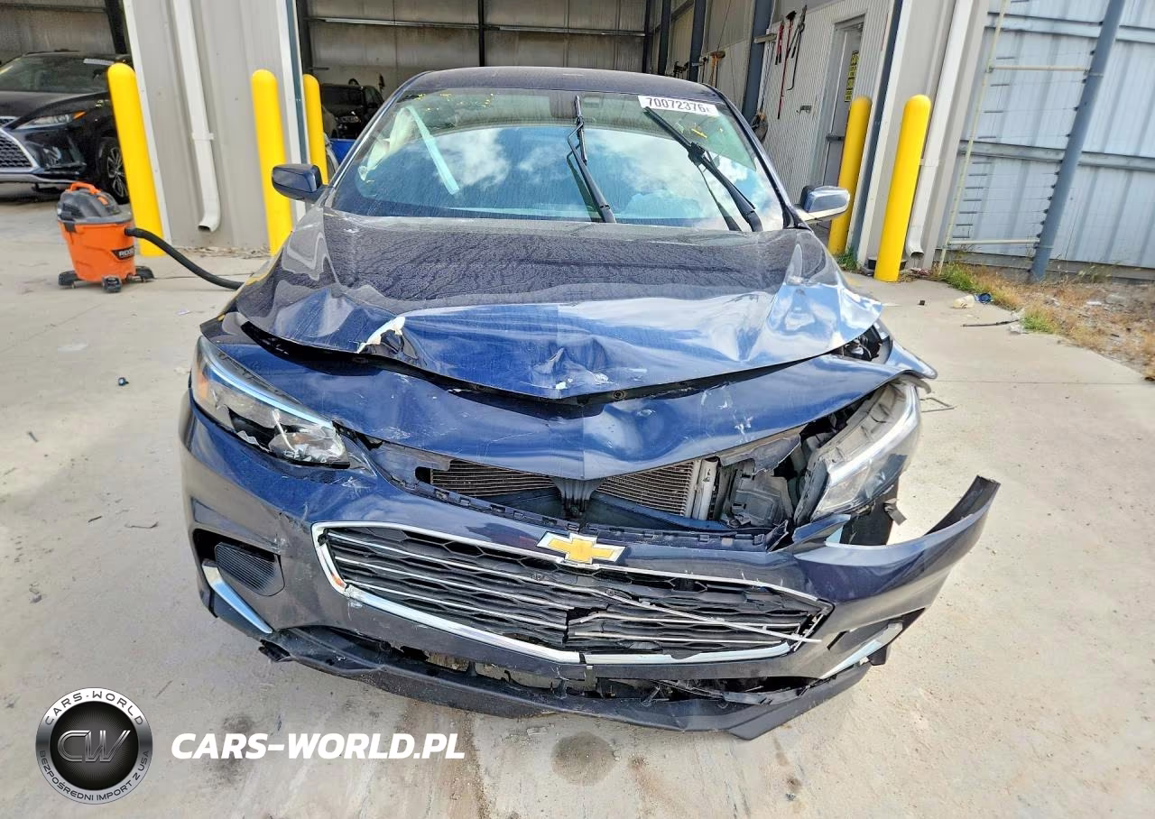 2017 Chevrolet Malibu Lt VIN:1G1ZE5ST3HF137870 - 5