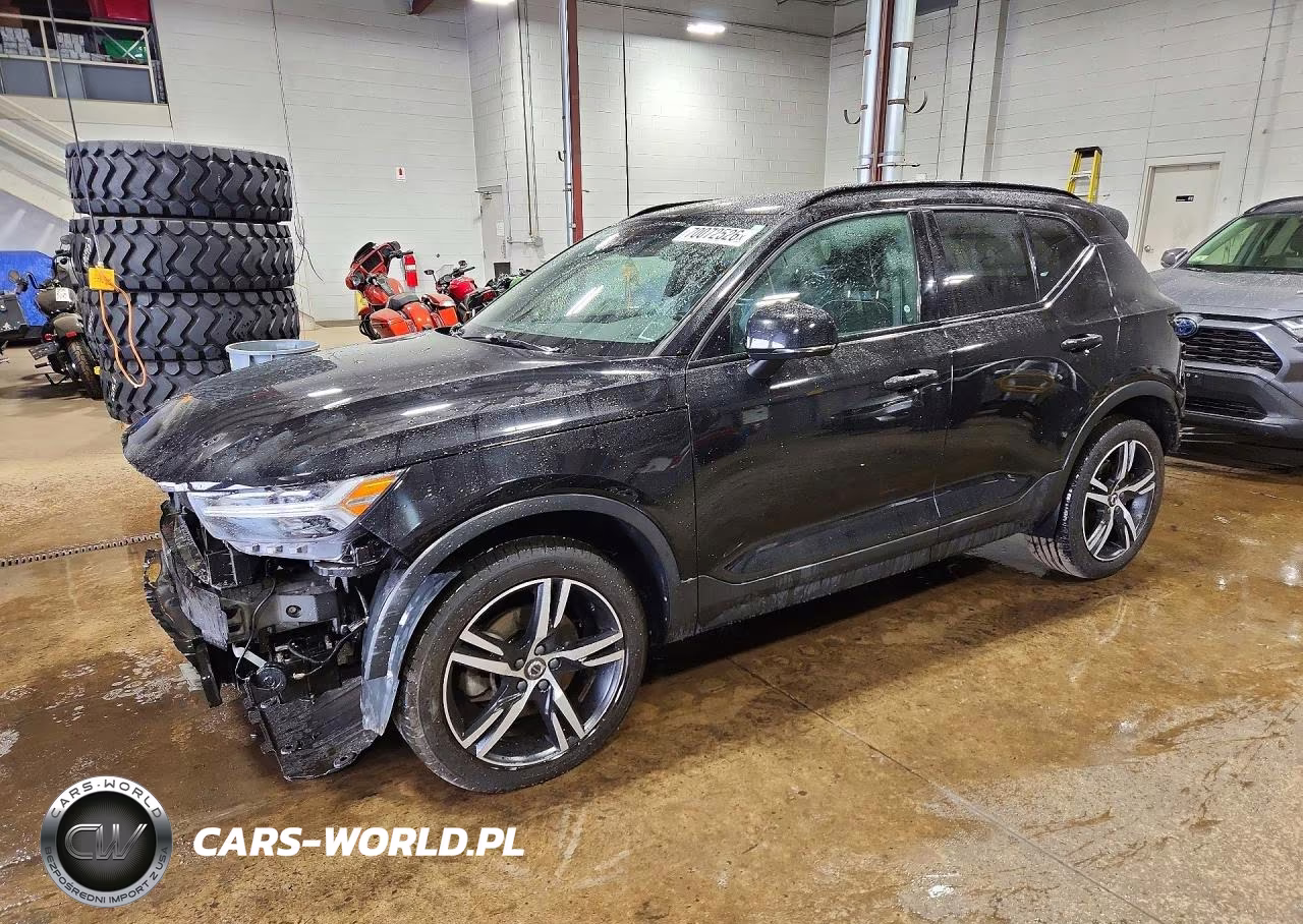 2019 Volvo Xc40 T5 Momentum VIN:YV4162XZ0K2005741 - 1