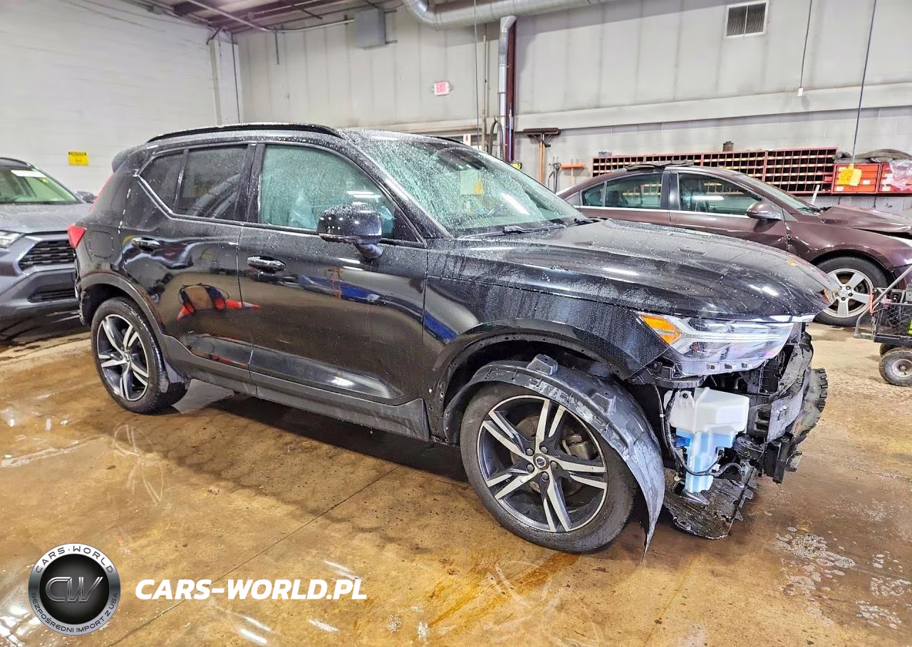 2019 Volvo Xc40 T5 Momentum VIN:YV4162XZ0K2005741 - 4