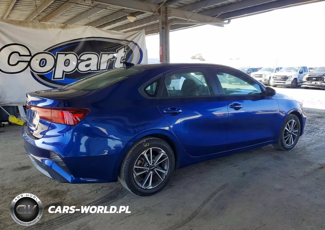 2023 Kia Forte Lxs VIN:3KPF24AD8PE565515 - 3
