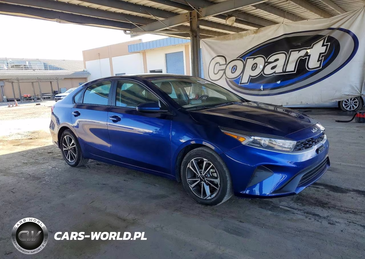 2023 Kia Forte Lxs VIN:3KPF24AD8PE565515 - 4