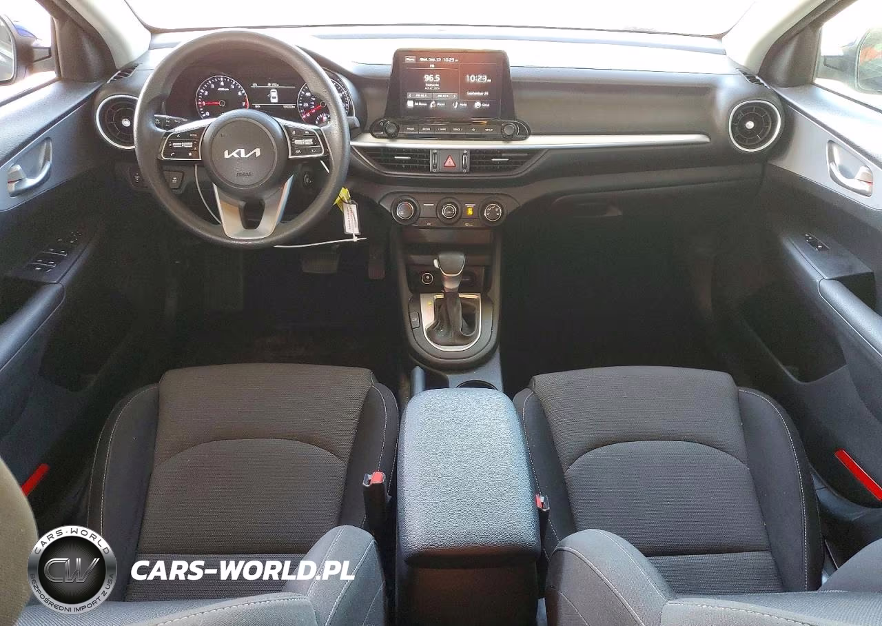 2023 Kia Forte Lxs VIN:3KPF24AD8PE565515 - 8