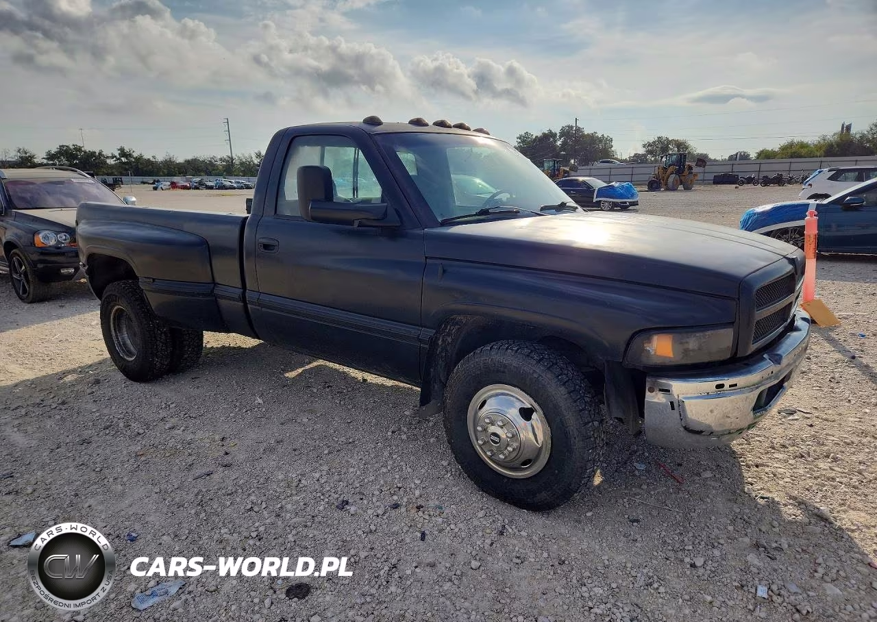 1997 Dodge Ram 3500 VIN:1B7MC36W8VJ555611 - 4