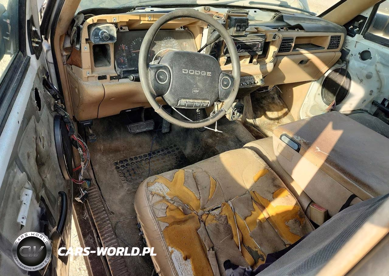 1997 Dodge Ram 3500 VIN:1B7MC36W8VJ555611 - 8
