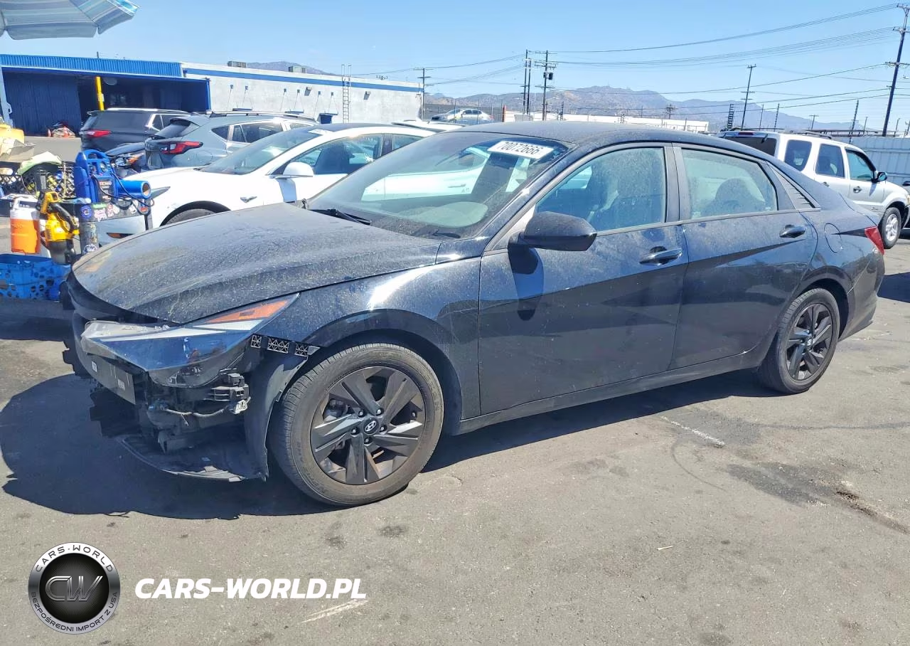 2022 Hyundai Elantra Sel