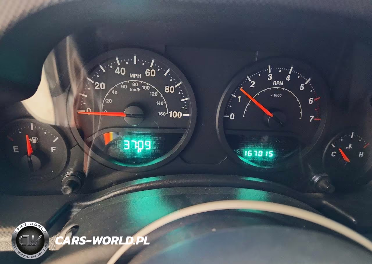 2008 Jeep Wrangler X VIN:1J4FA24118L548910 - 9