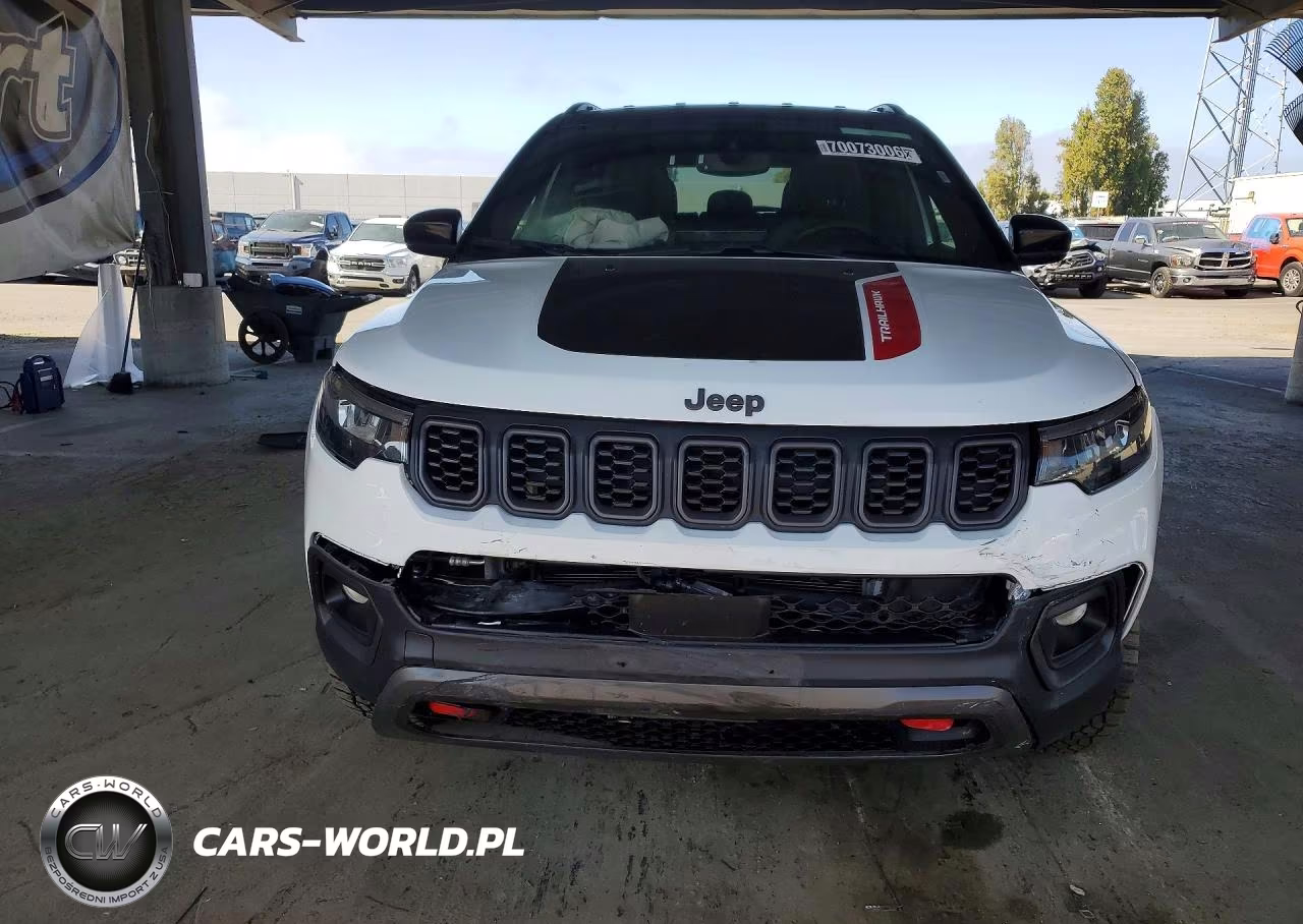 2025 Jeep Compass Trailhawk VIN:3C4NJDDN6ST565794 - 5