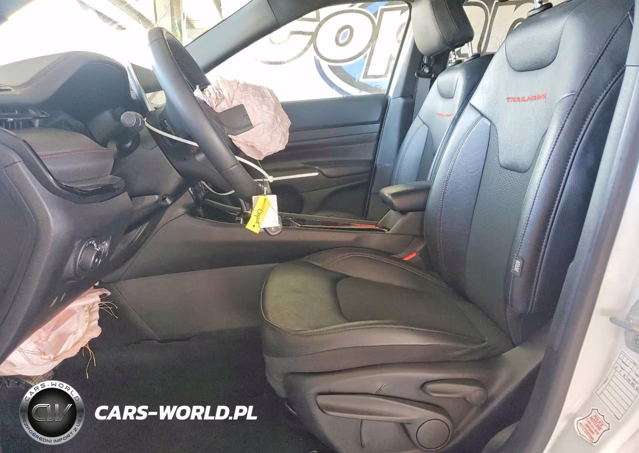 2025 Jeep Compass Trailhawk VIN:3C4NJDDN6ST565794 - 7