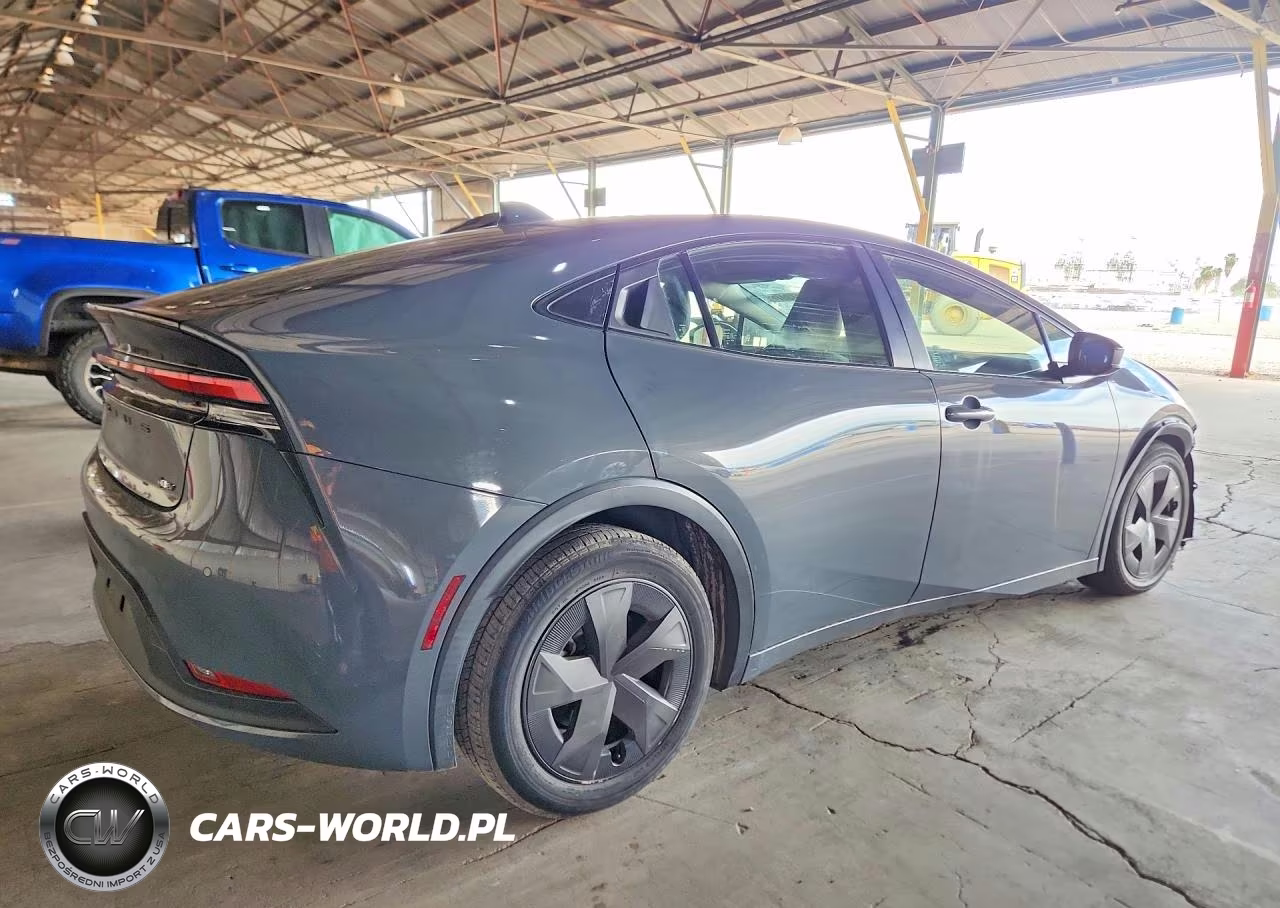 2023 Toyota Prius Le VIN:JTDACAAU8P3000680 - 3