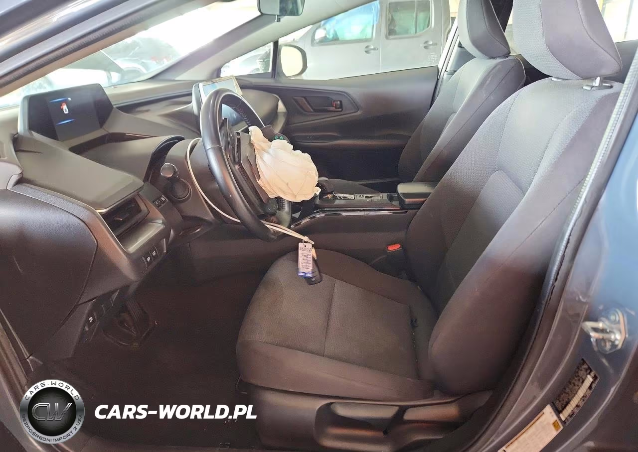 2023 Toyota Prius Le VIN:JTDACAAU8P3000680 - 7