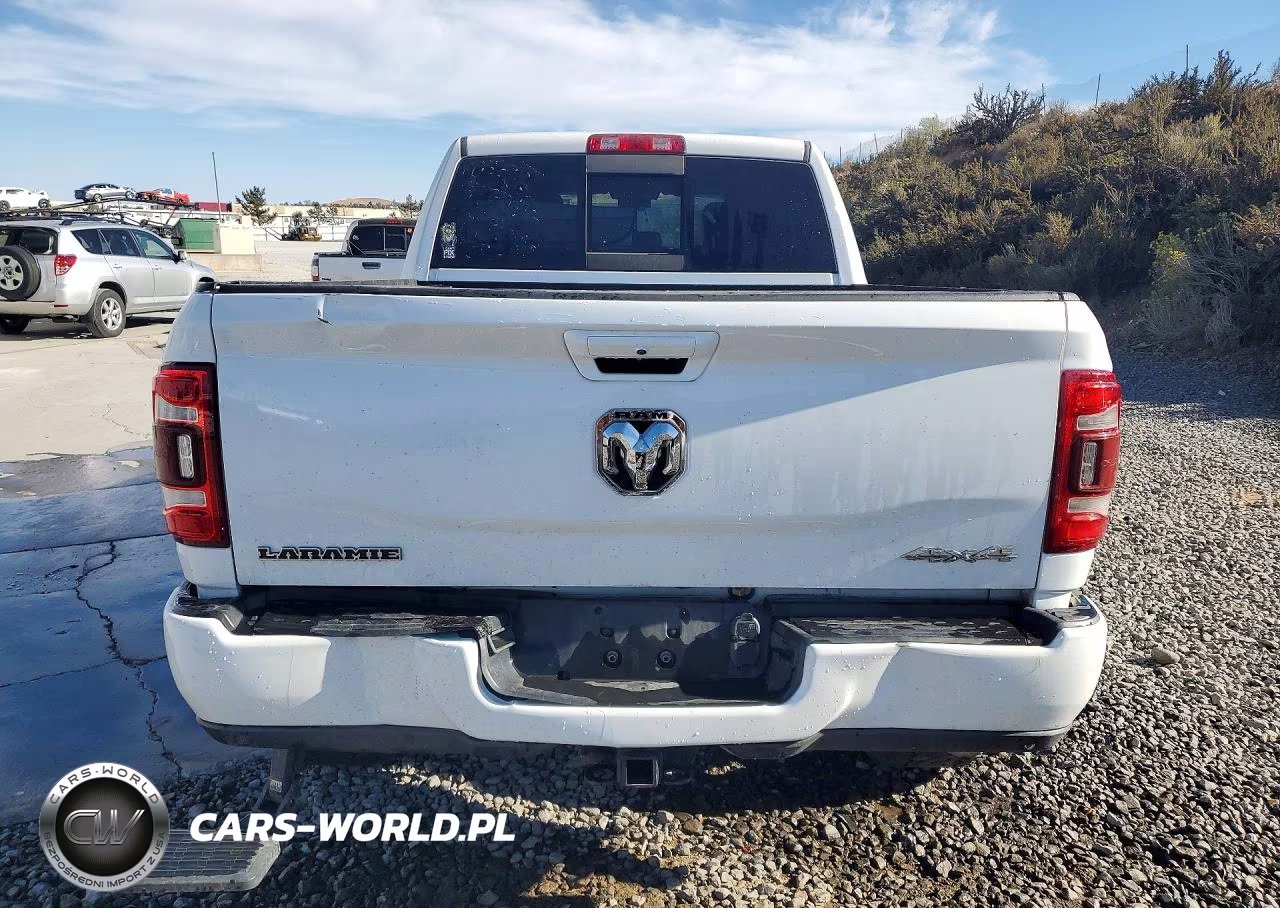 2021 Ram 2500 Laramie VIN:3C6UR5FL2MG610271 - 6