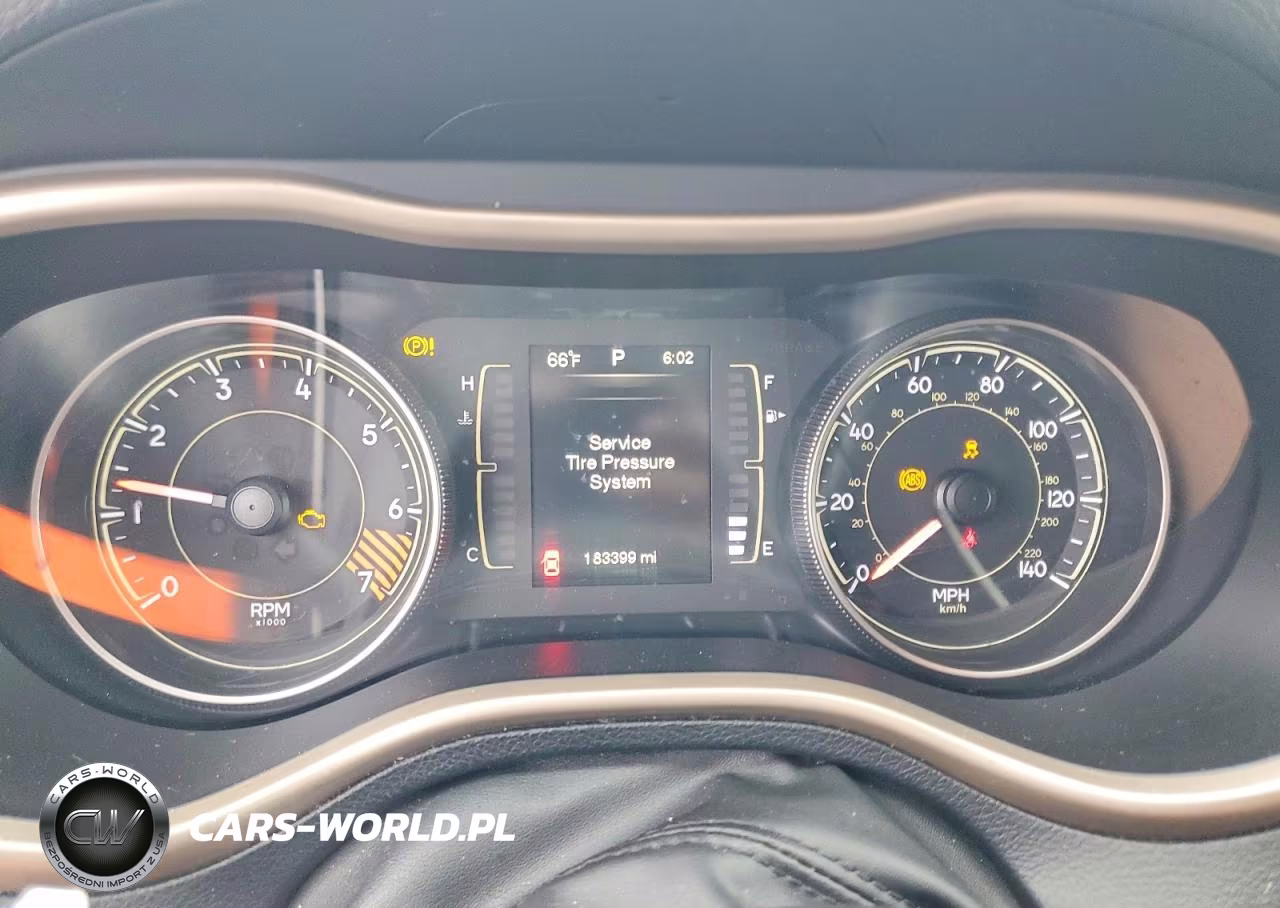 2014 Jeep Cherokee Sport VIN:1C4PJMAB8EW190704 - 9