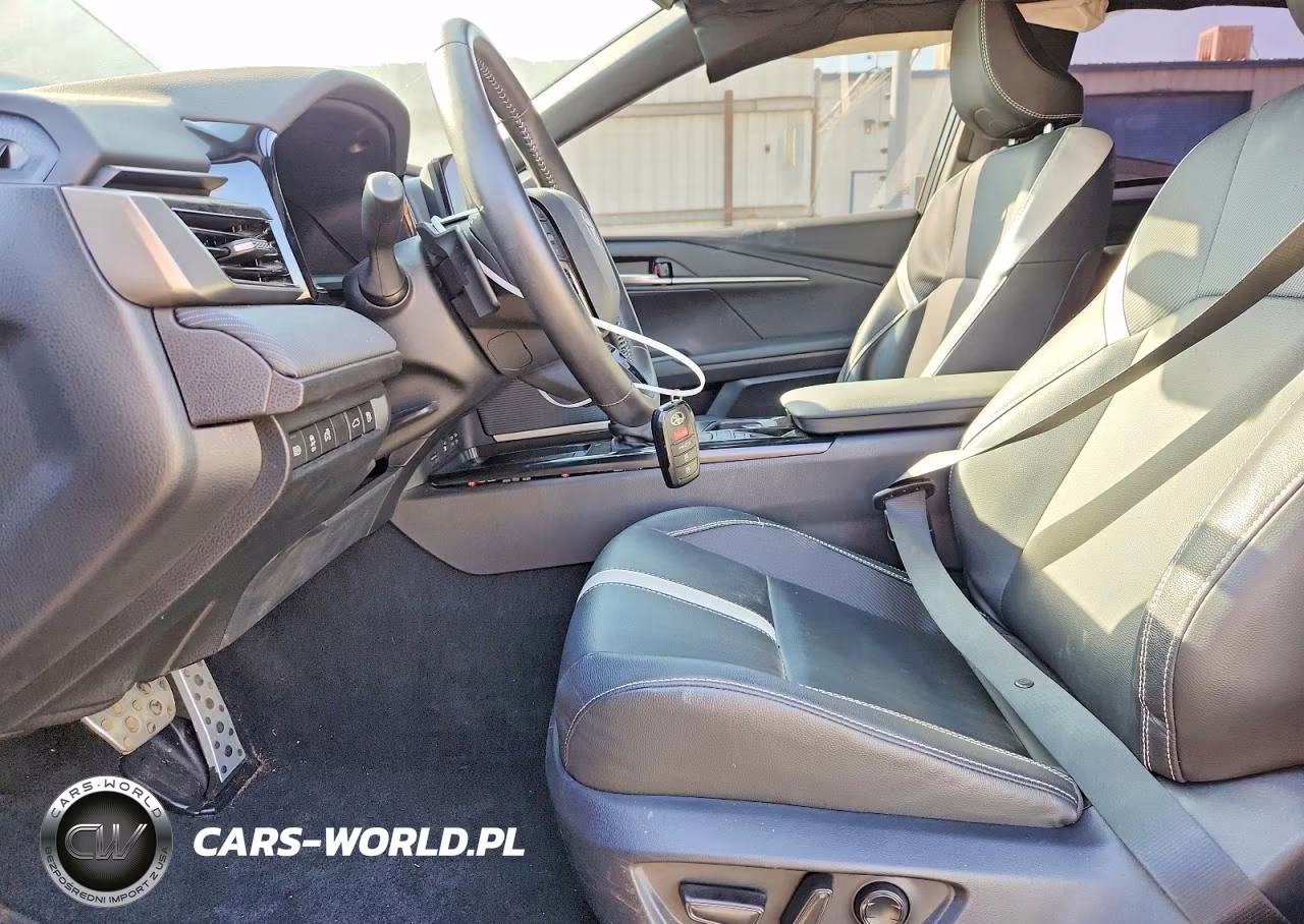 2025 Toyota Camry Se VIN:4T1DAACKXSU509294 - 7