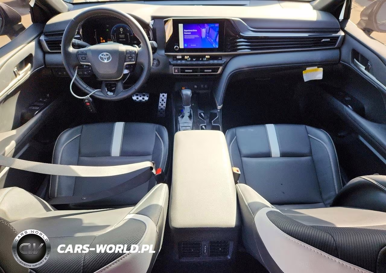 2025 Toyota Camry Se VIN:4T1DAACKXSU509294 - 8