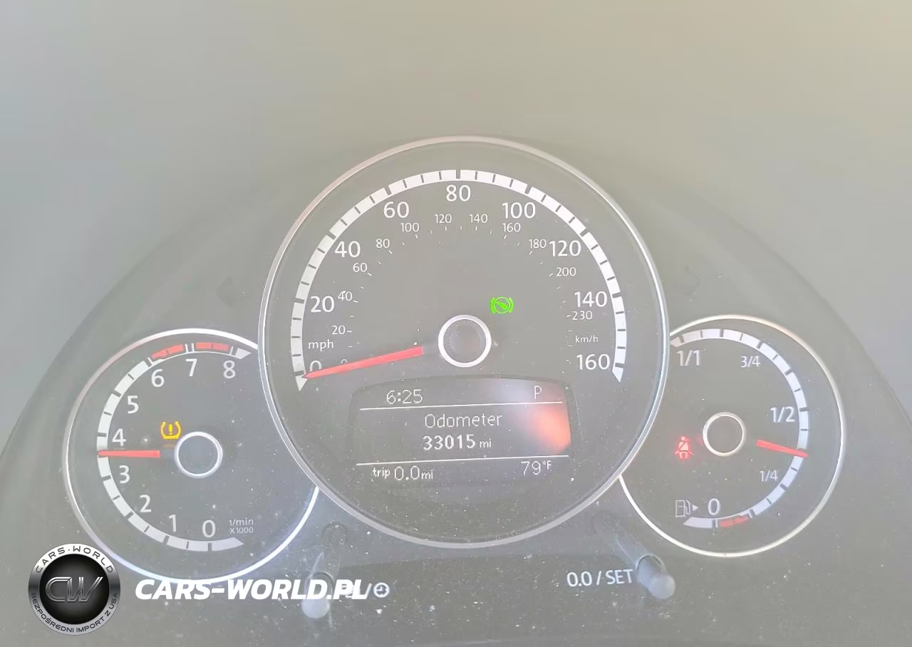 2014 Volkswagen Beetle VIN:3VWJX7AT6EM628938 - 9