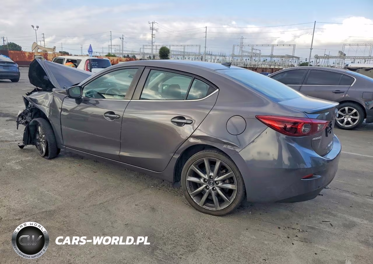 2018 Mazda 3 Grand Touring VIN:3MZBN1W33JM230077 - 2