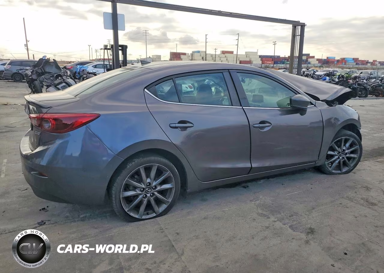 2018 Mazda 3 Grand Touring VIN:3MZBN1W33JM230077 - 3