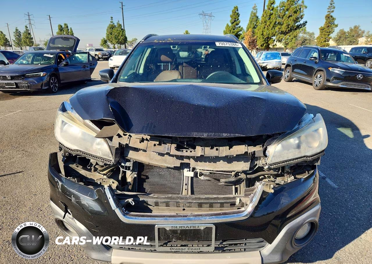 2017 Subaru Outback Touring VIN:4S4BSATC8H3353445 - 5