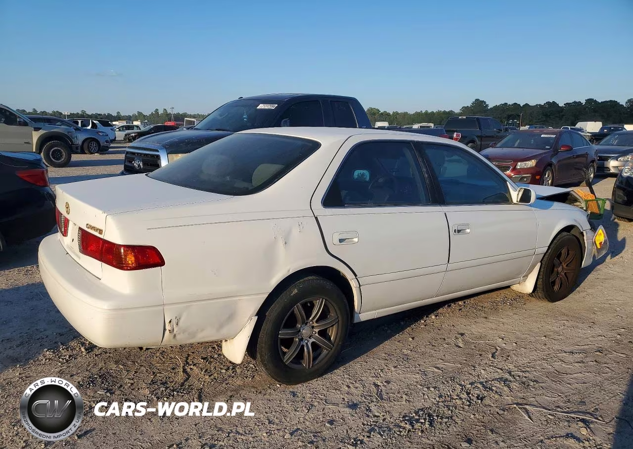 2001 Toyota Camry Ce VIN:4T1BG22K11U849929 - 3