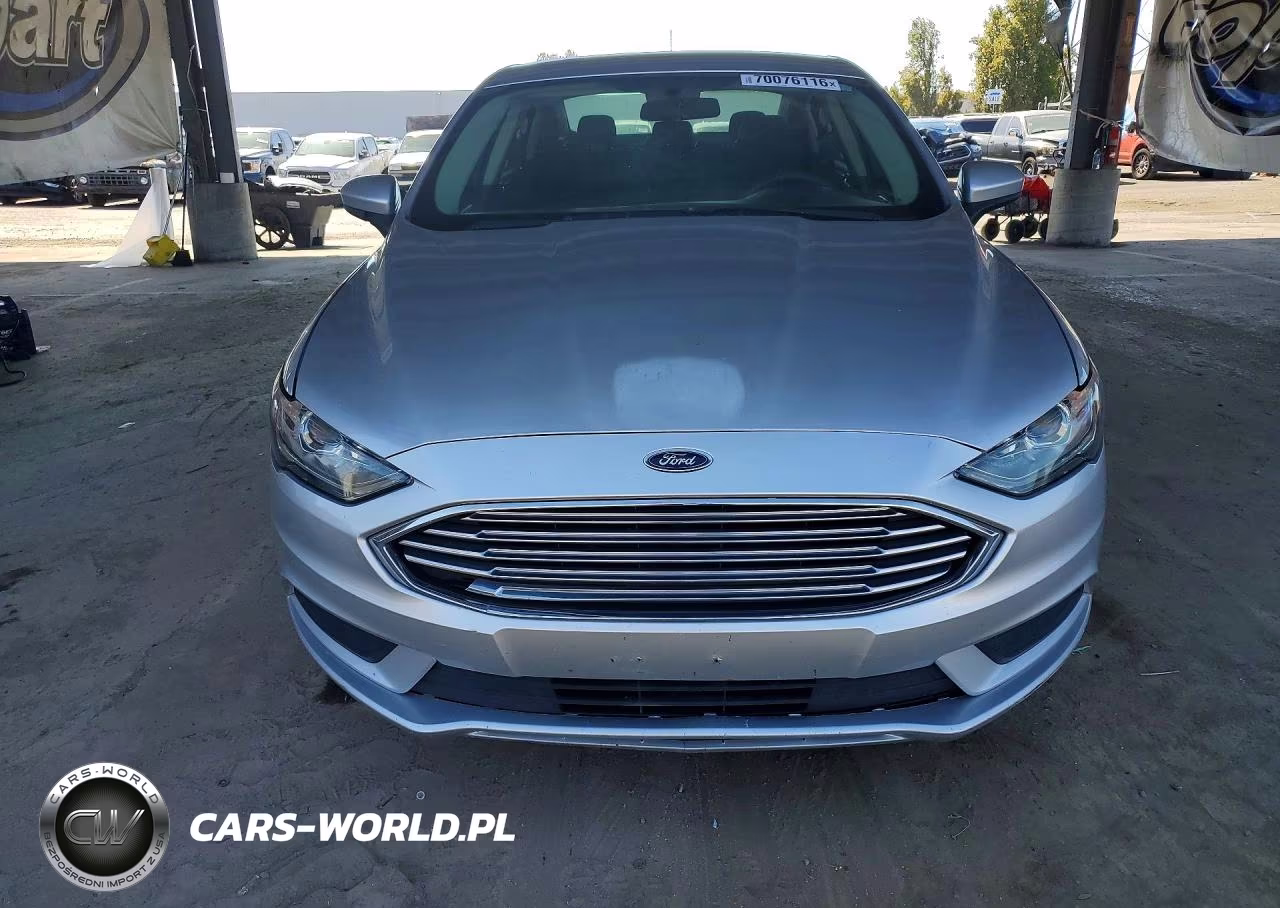 2017 Ford Fusion Se Hybrid VIN:3FA6P0LU4HR374794 - 5