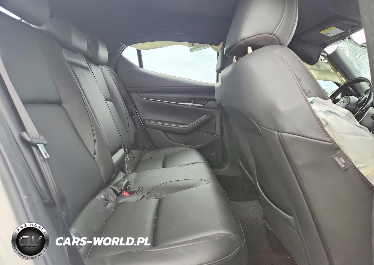2021 Mazda 3 Select VIN:JM1BPAKLXM1402447 - 10