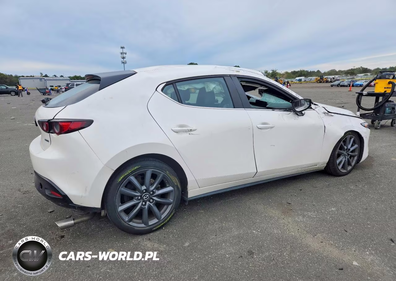 2021 Mazda 3 Select VIN:JM1BPAKLXM1402447 - 3