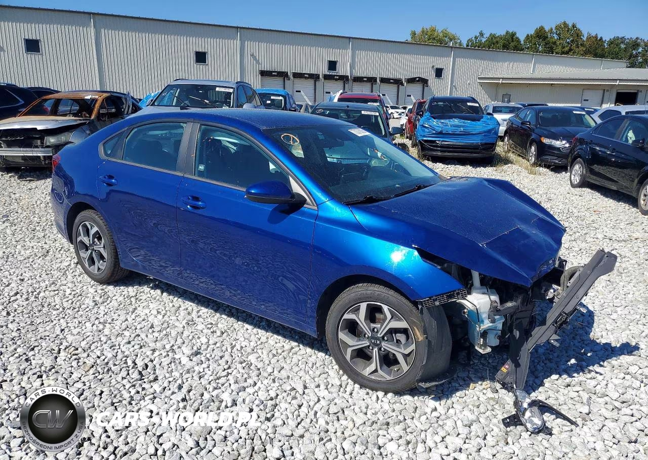 2021 Kia Forte Lxs VIN:3KPF24AD5ME372685 - 4