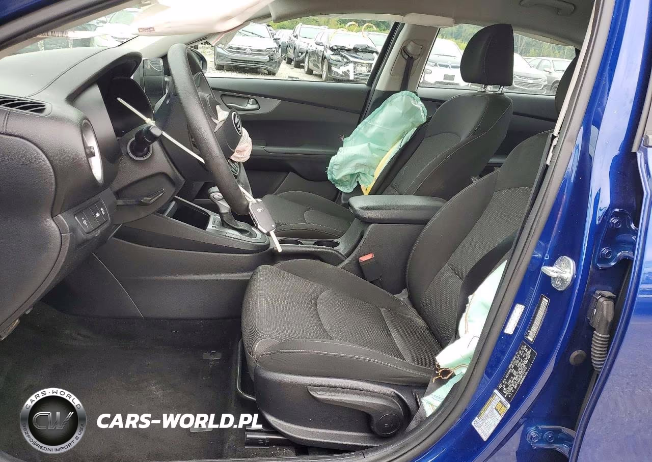 2021 Kia Forte Lxs VIN:3KPF24AD5ME372685 - 7