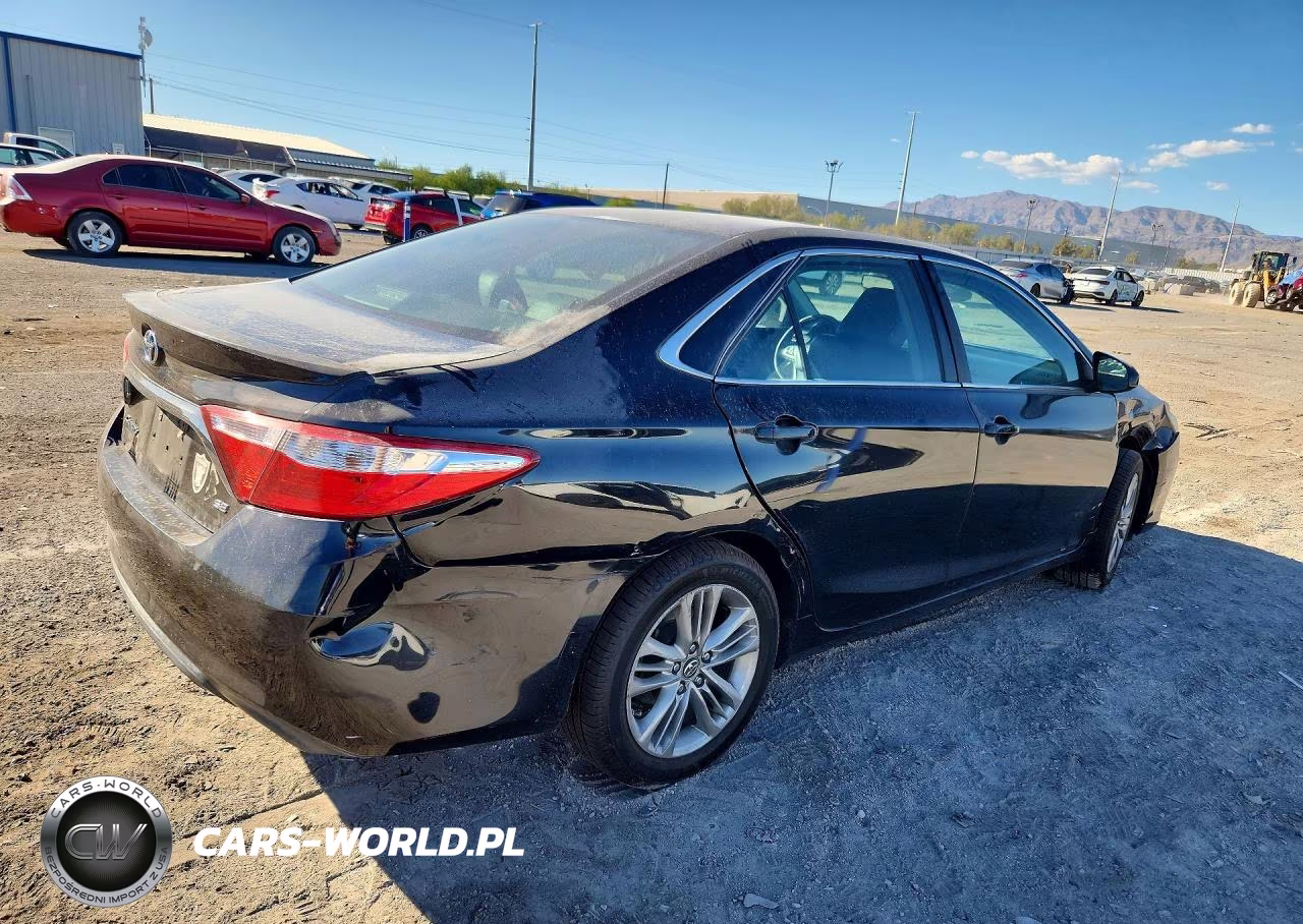 2016 Toyota Camry Se VIN:4T1BF1FK5GU580852 - 3