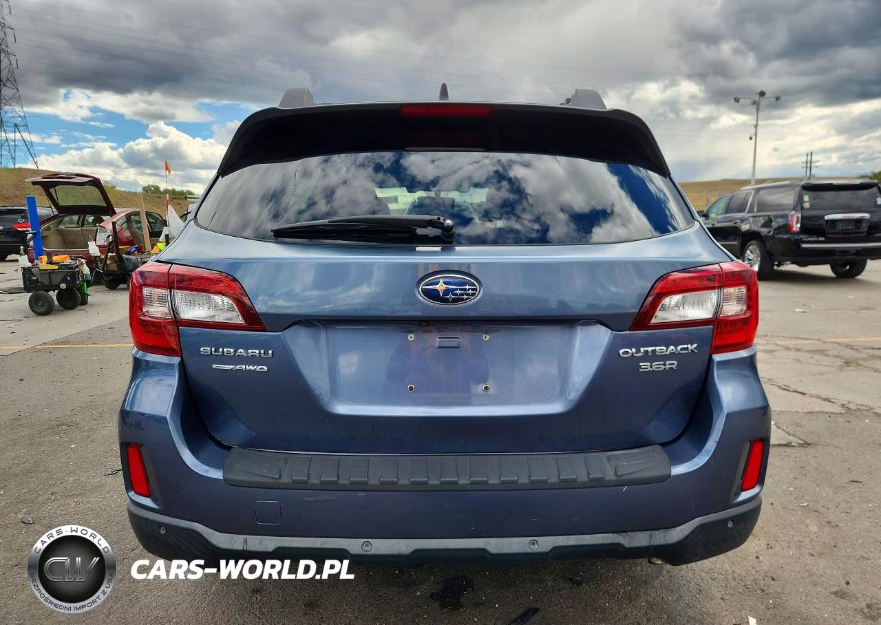 2017 Subaru Outback 3.6R Limited VIN:4S4BSENC2H3386882 - 6