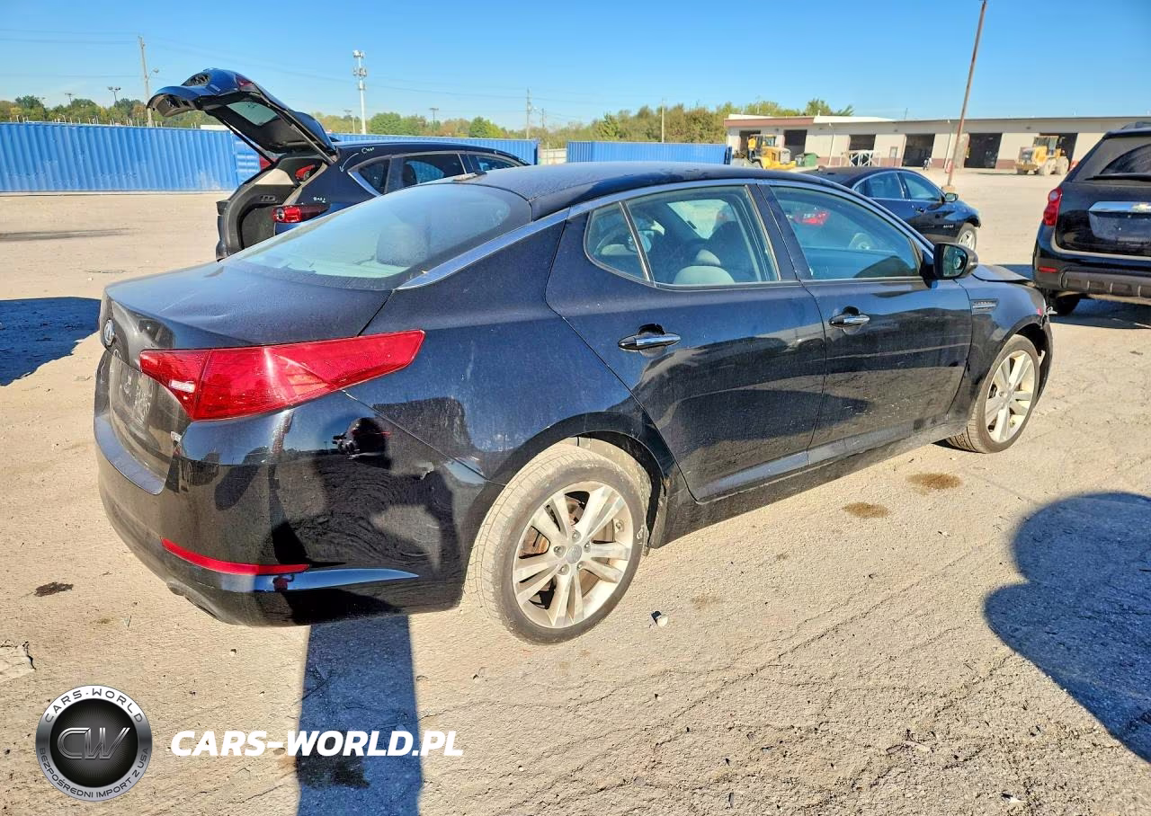 2012 Kia Optima Lx VIN:5XXGM4A76CG082714 - 3