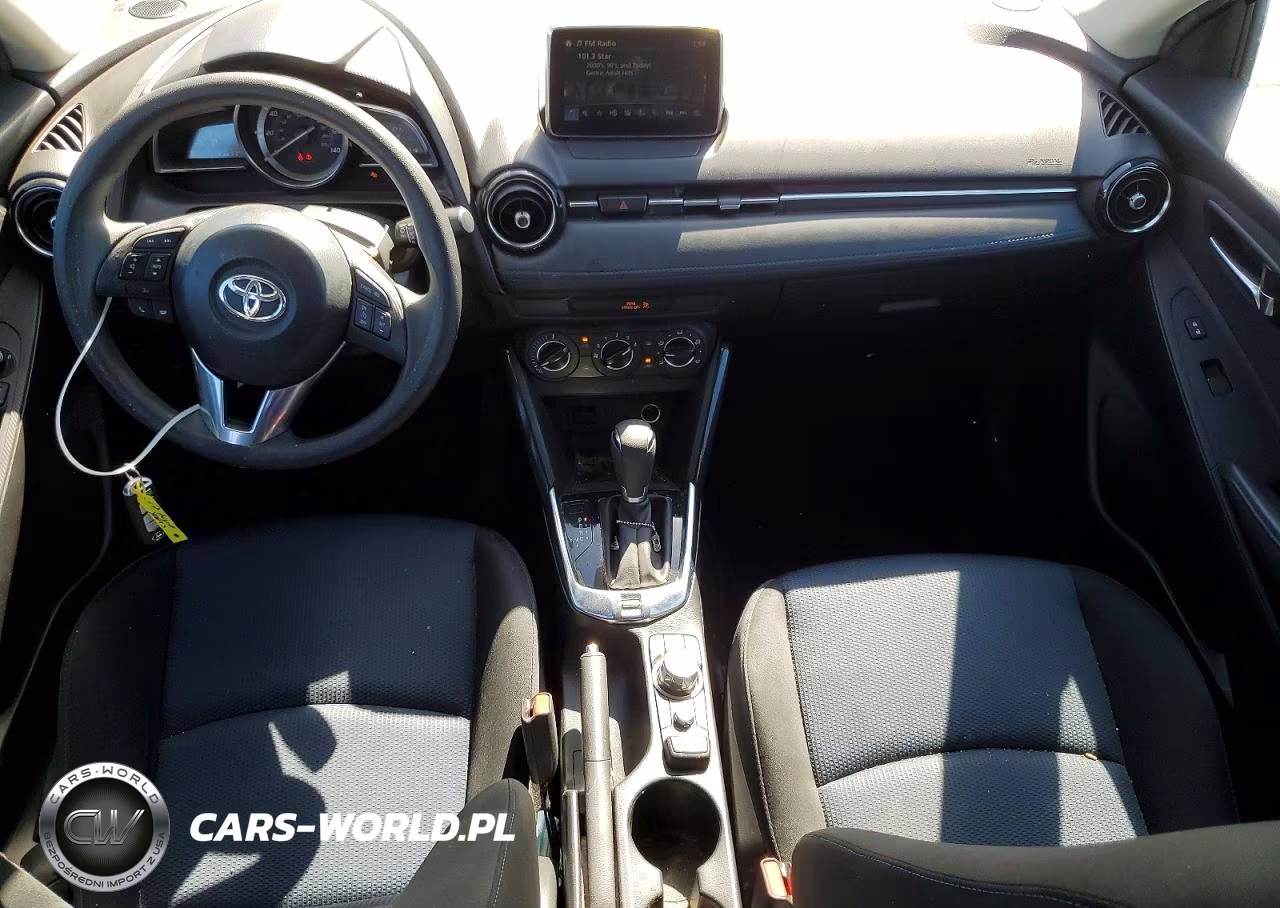 2017 Toyota Yaris Ia Base VIN:3MYDLBYV0HY164372 - 8
