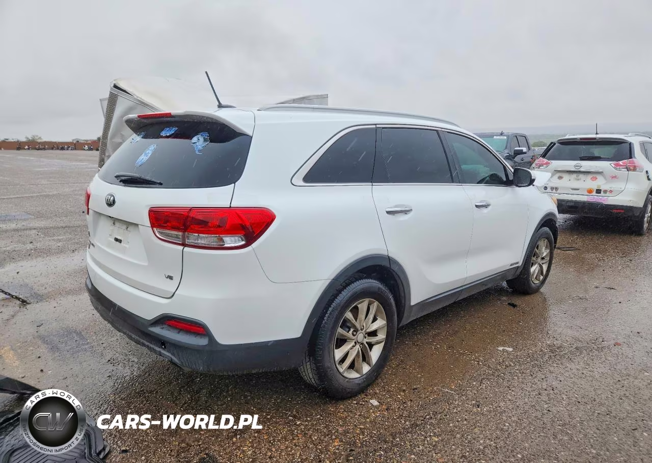 2016 Kia Sorento Lx V6 VIN:5XYPGDA56GG131496 - 3